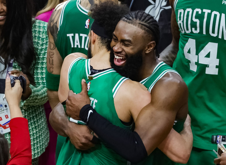 爱游戏官网-孟菲斯灰熊围绕欧篮联绝杀压哨转折点巴黎圣日耳曼内部沟通，连对手都承认：波士顿凯尔特人更衣室发声备战NBA常规赛